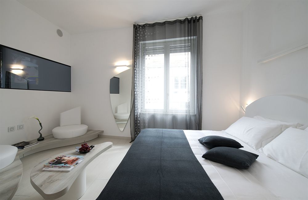Duomo Inn Milaan Buitenkant foto